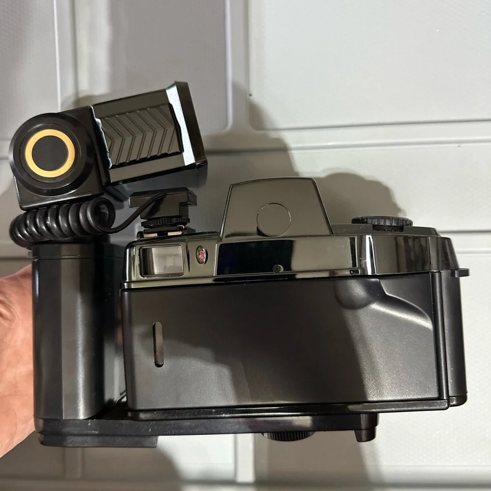 Vintage Canon Motor Drive Red Eye Reduction Black Camera with flash